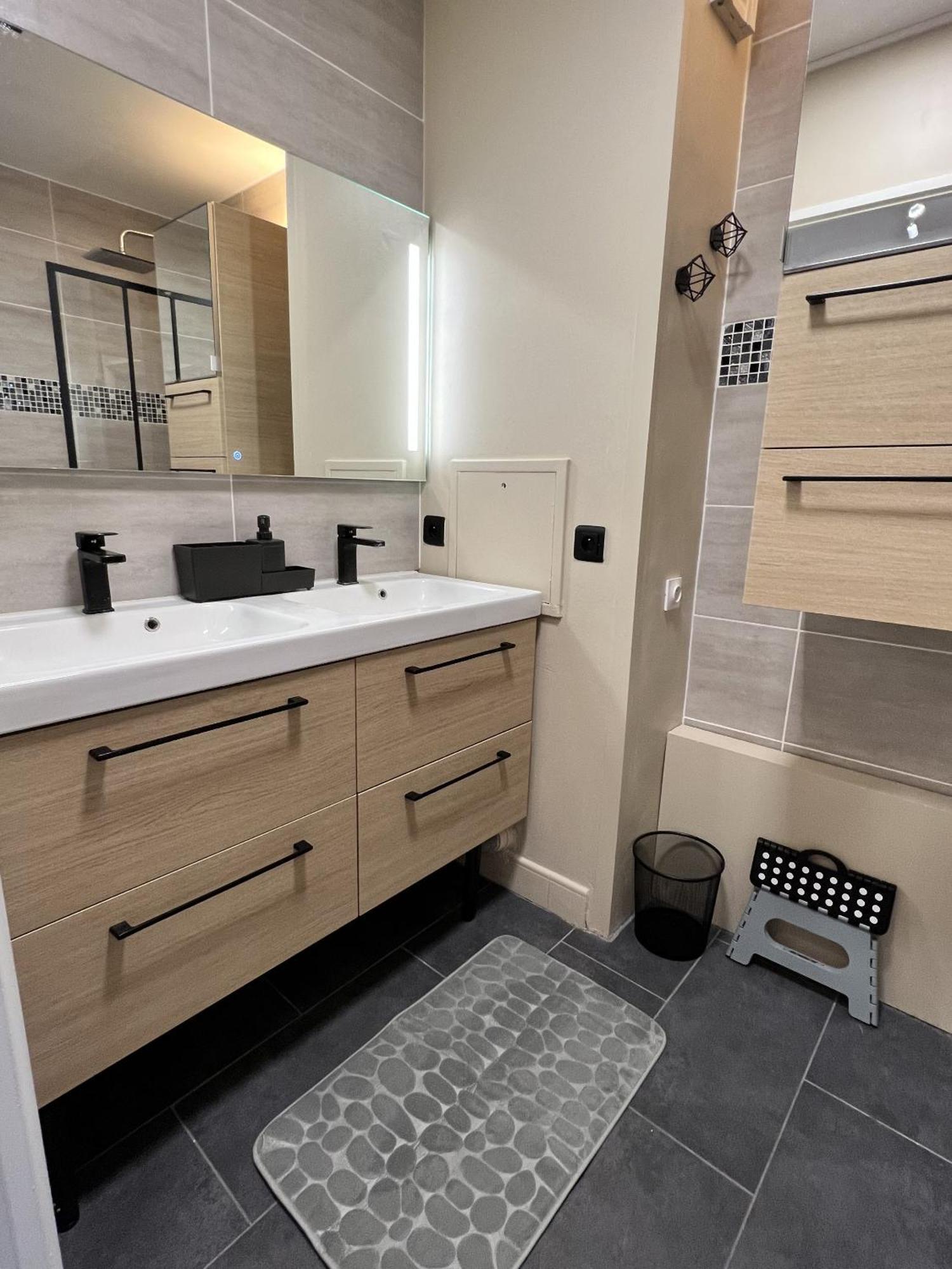 Appartement Familial Pour 6 Adultes Et 5 Enfants A 10 Min De Disney Байи-Роменвилье Экстерьер фото